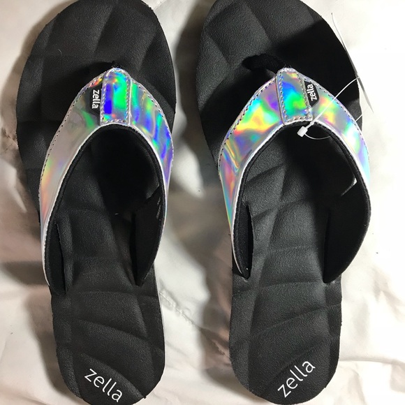 zella flip flops